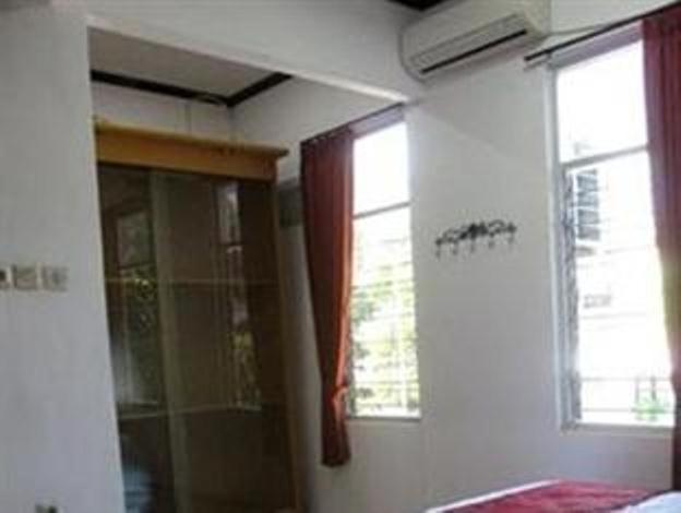 Providence Homestay Surabaya Exterior foto