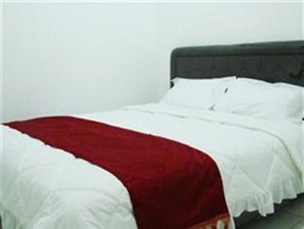 Providence Homestay Surabaya Exterior foto